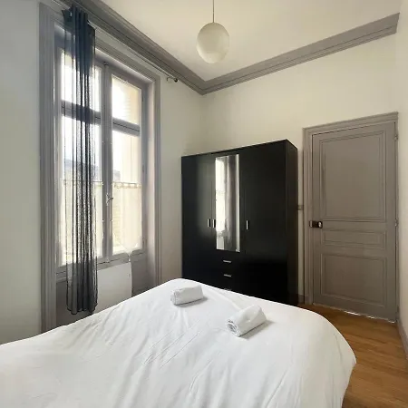Apartment L'escapade Citadine - Joli T2 En Coeur De Poitiers